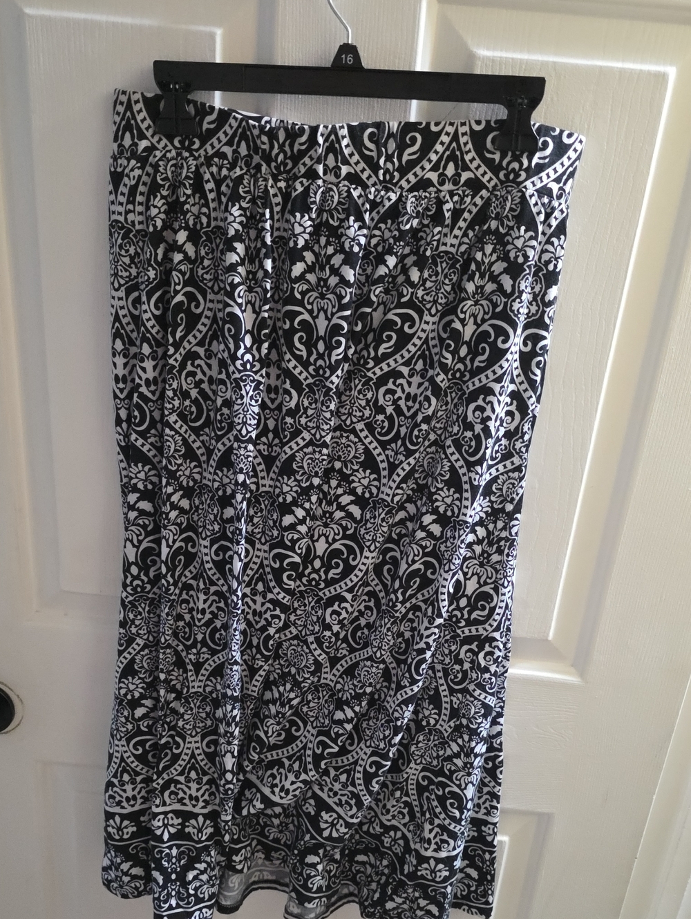 Kim Rogers Black and White Printed Maxi Skirt